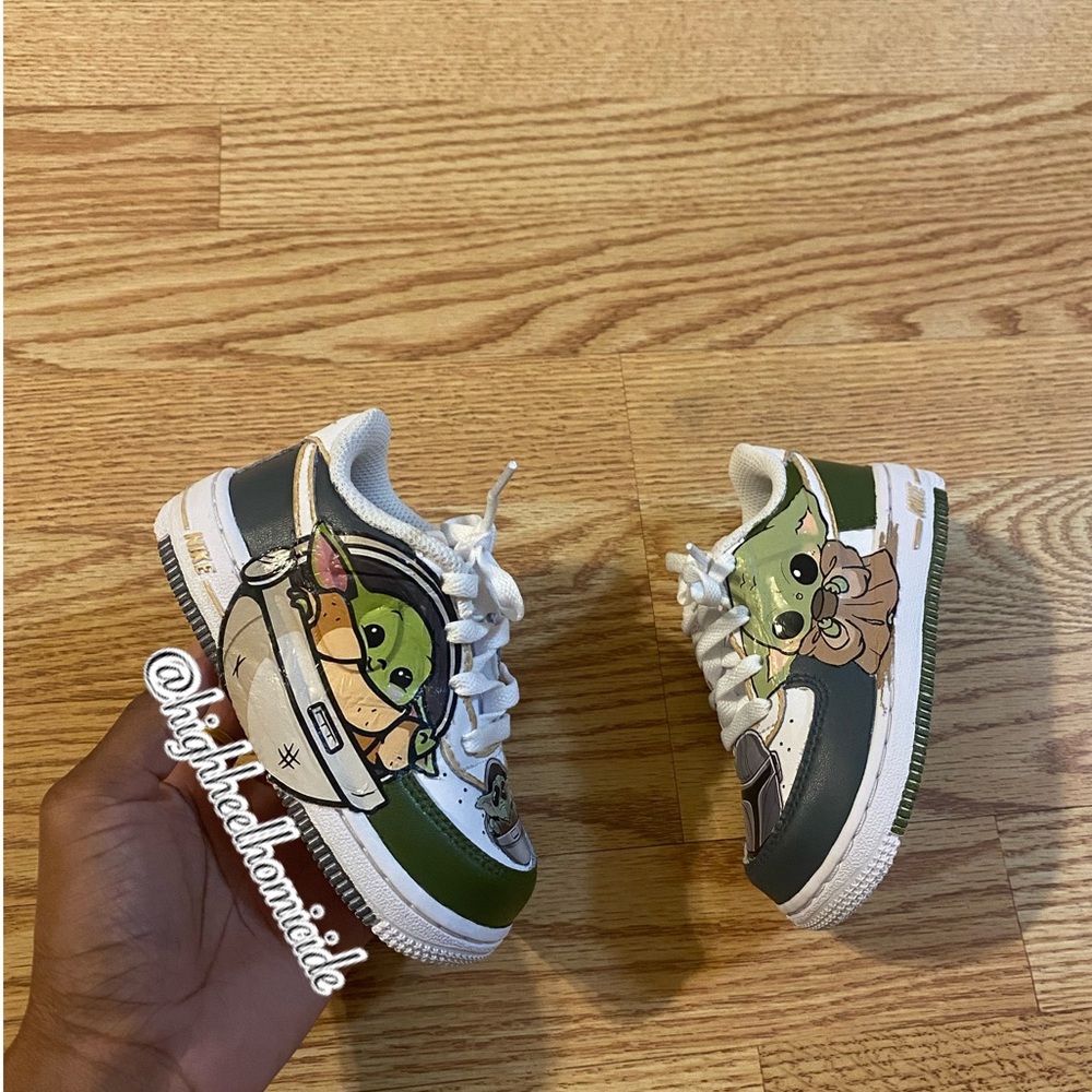 custom kids sneakers/shoes